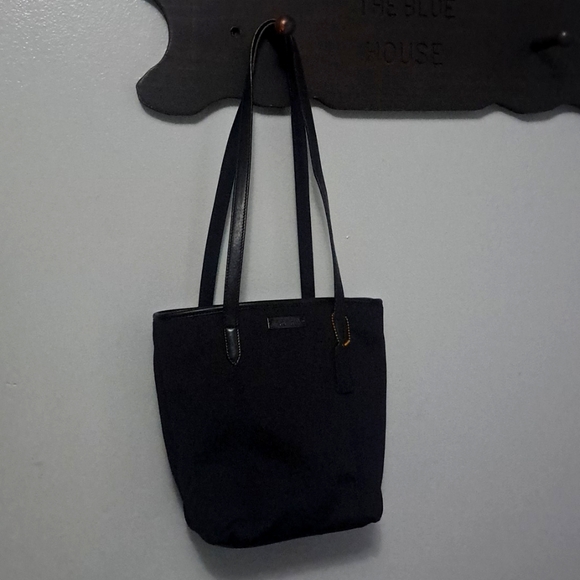 Coach Vintage Black Leather Shoulder Bag - Picture 1 of 9
